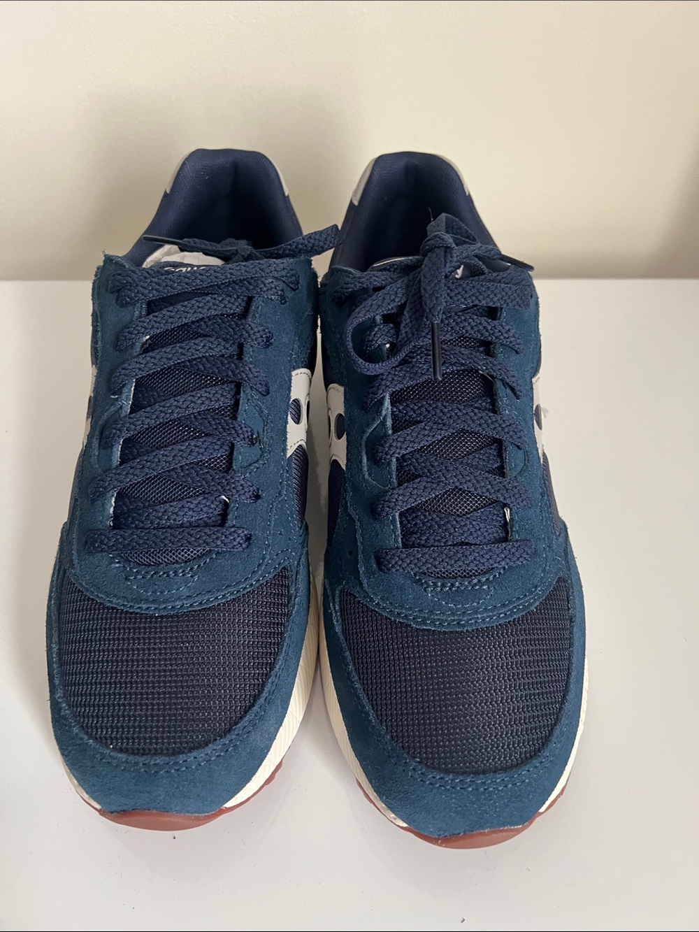 Saucony Navy and Cream Retro Runner(NO BOX)